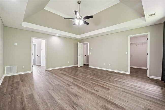 Building Photo - 425 Hearthstone Way