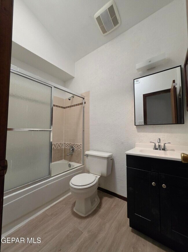 Building Photo - 6056 Belladonna Cir