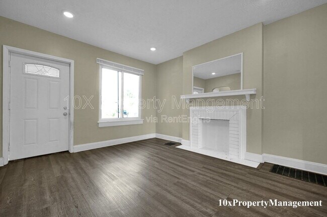 Building Photo - 530 S Terrace Ave