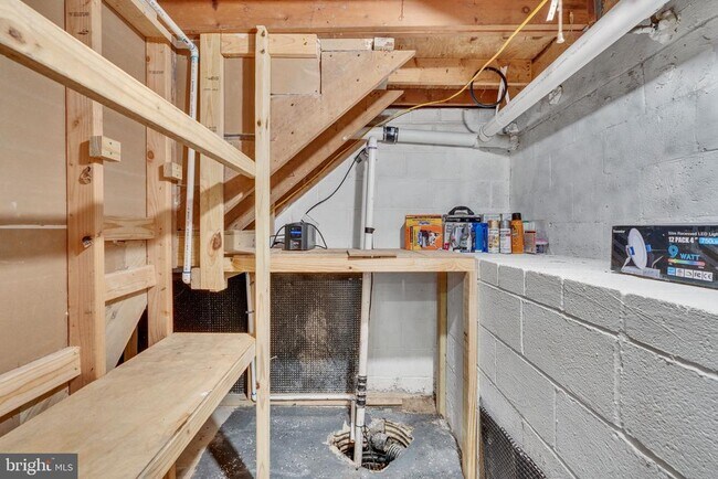 Building Photo - 2625 Hamilton Rd