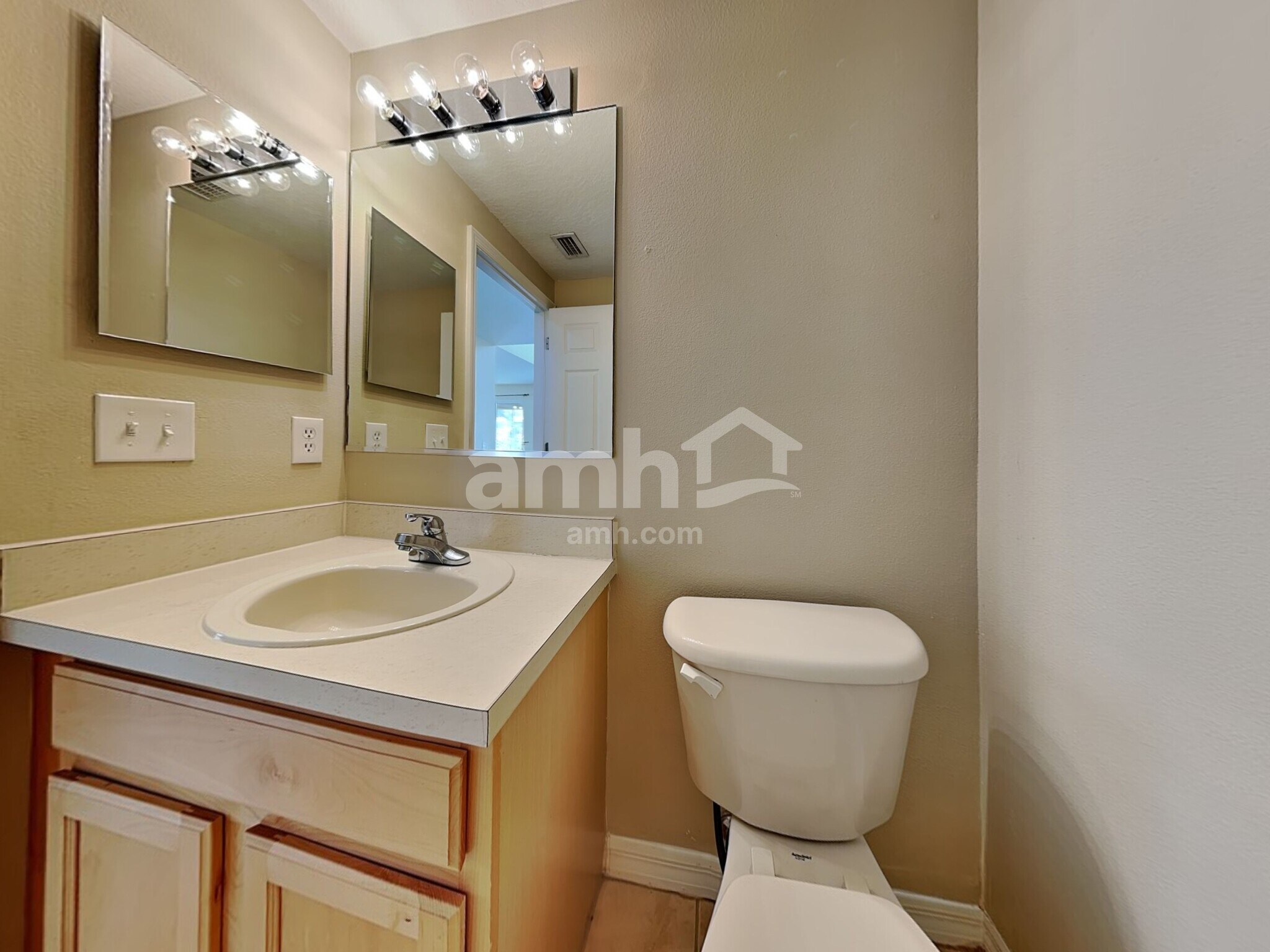 Building Photo - 6243 Blue Runner Ct