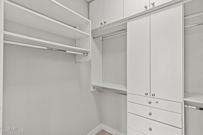 Building Photo - 11680 E Sahuaro Dr