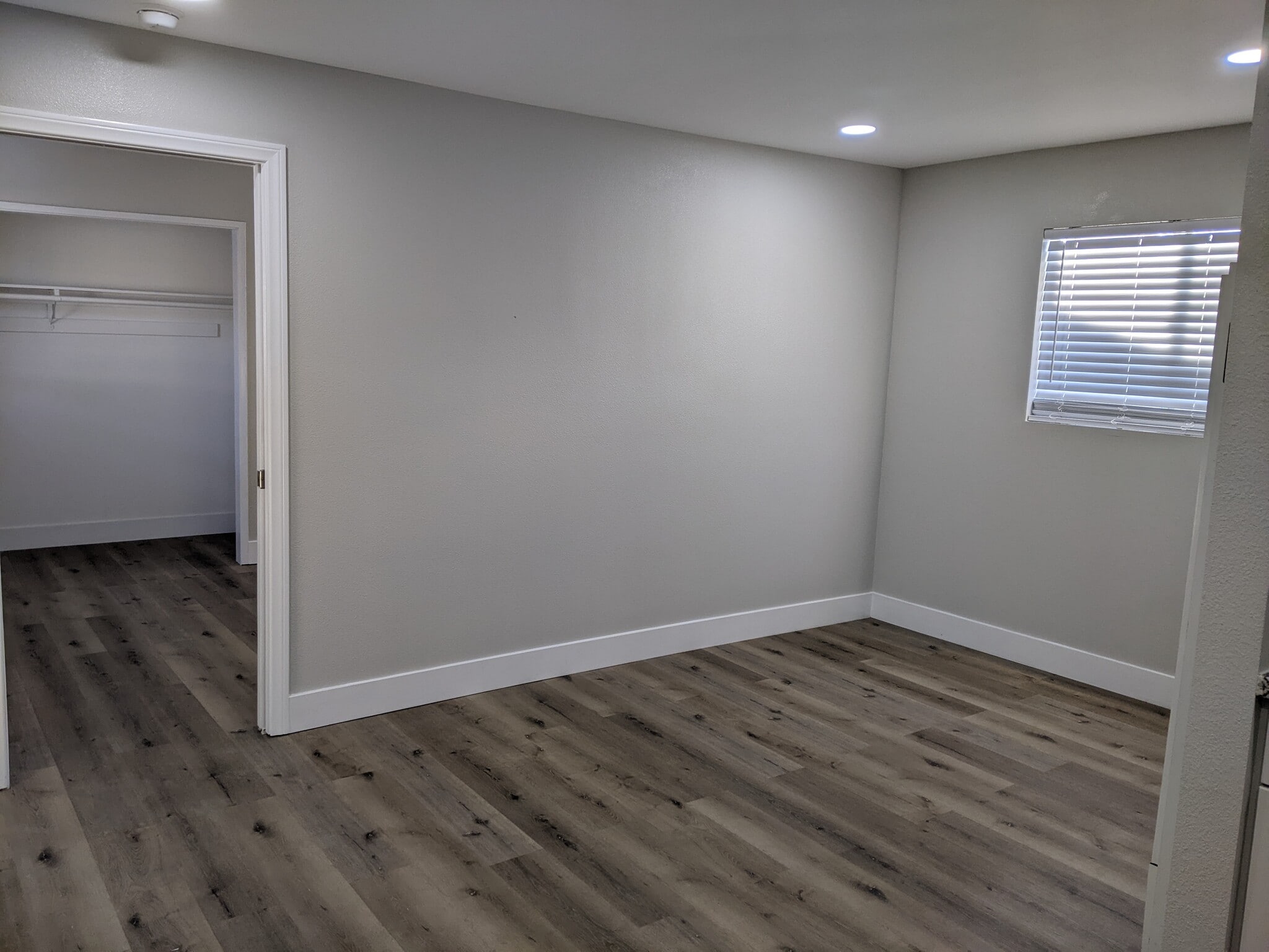 Building Photo - 3318 W 157th St