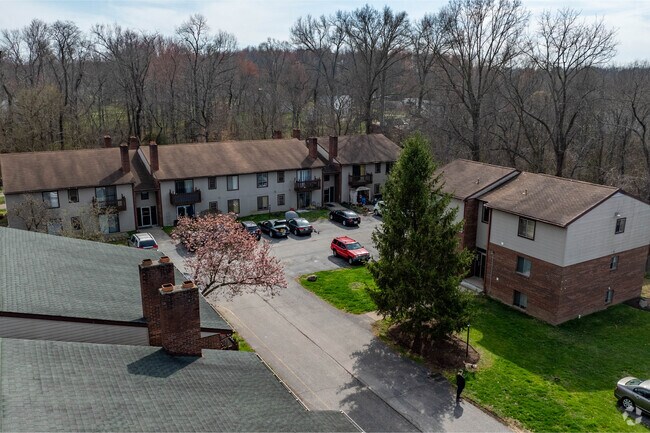 Building Photo - Batavia 43