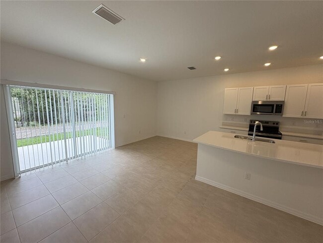 Building Photo - 15138 Cuzcorro Ct