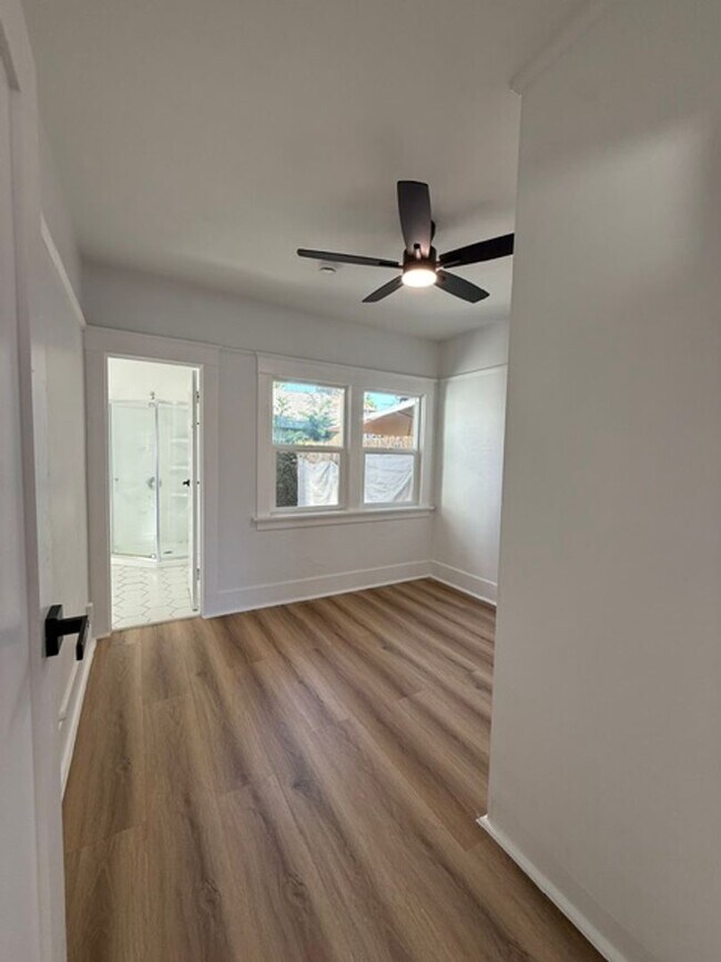 Building Photo - Jannsen Property