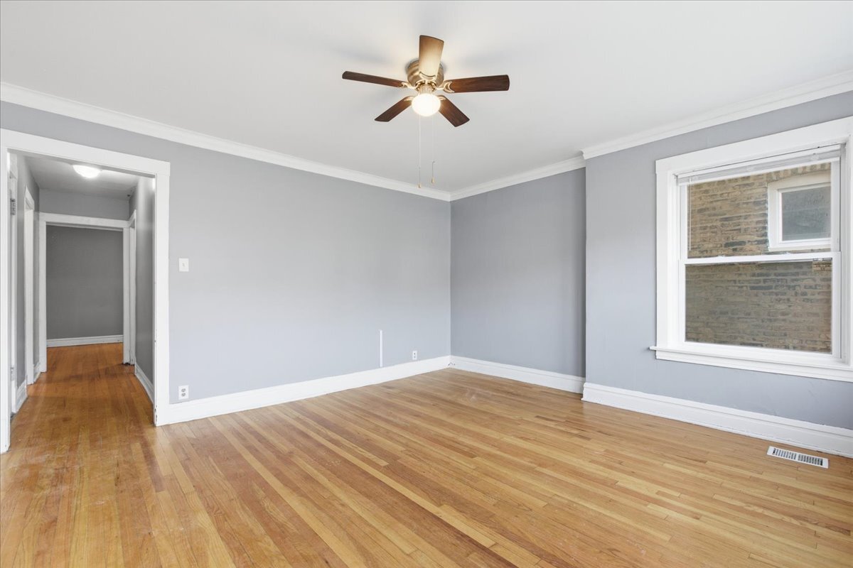 Building Photo - 5423 W Quincy St