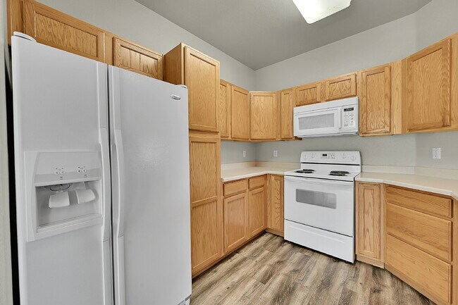 Building Photo - $1,550.00 - 2 Bedrooms, 2 Bathrooms, Duple...