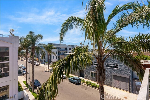 Building Photo - 13320 Beach Ave