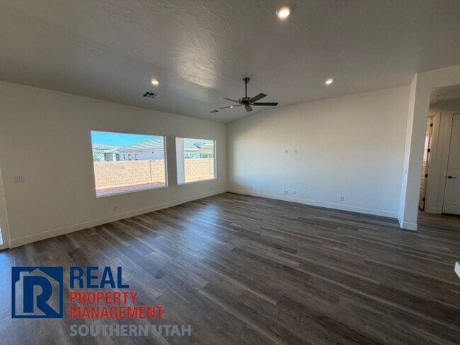 Building Photo - Brand New Home near Sand Hollow
