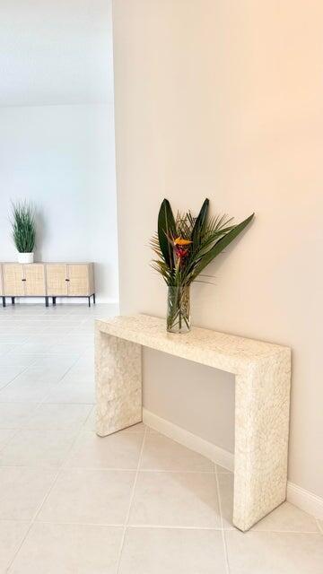 Building Photo - 7701 Pine Island Way