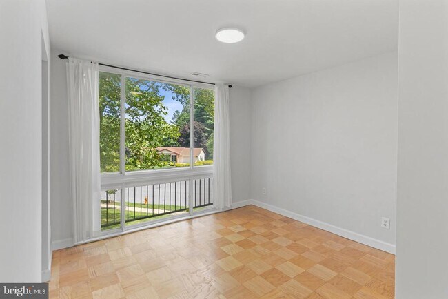 Building Photo - 10650 Green Mountain Cir