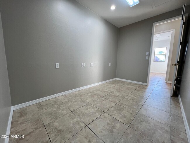 Building Photo - 3550 E June Cir