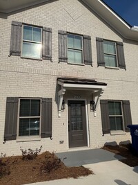 Building Photo - Brand New Townhome off Wire Rd, Close to Vet School and City Soccer Complex