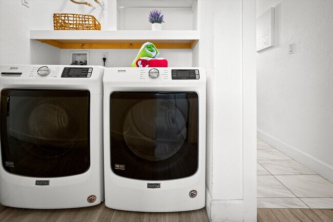 Building Photo - 4920 N 85th St