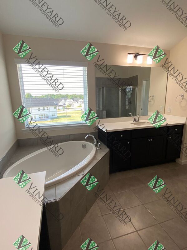 Building Photo - 4530 Seacliff Ct