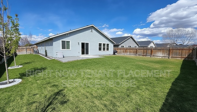 Building Photo - 25 S Shumway Ave