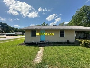 Building Photo - Beebe home