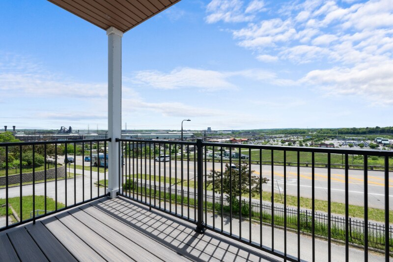 Building Photo - 1295 Holmden Ave