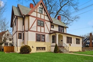 Building Photo - 25 Midland Ave