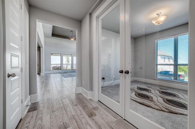 Building Photo - 19500 Summit Glory Trl