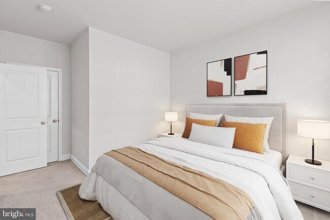 Building Photo - 7537 Crowley St