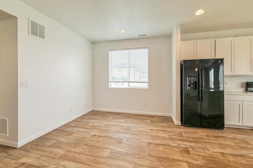 Building Photo - 4526 W 1150 S