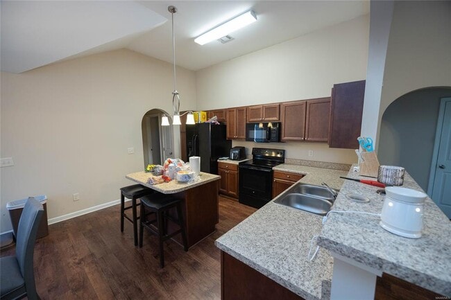 Building Photo - 439 Buena Vista Wy