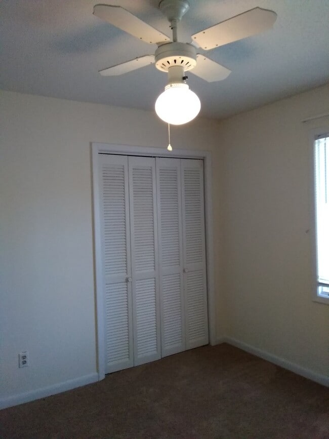 Building Photo - 8580 Tartan Rd