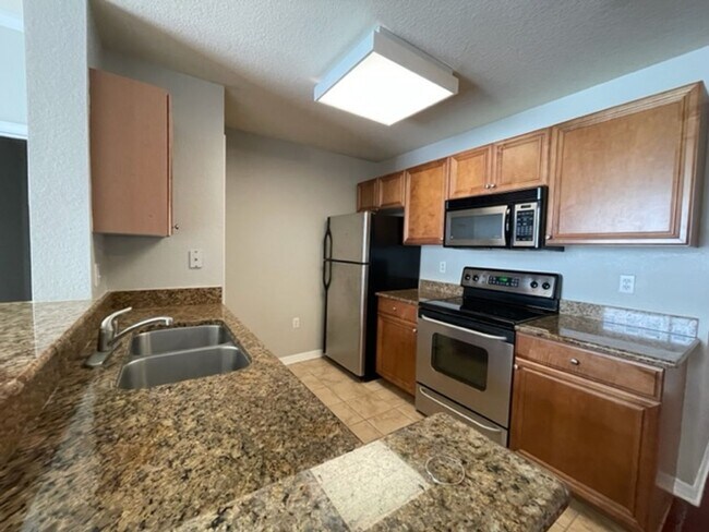 Building Photo - 700 S Harbour Island Blvd