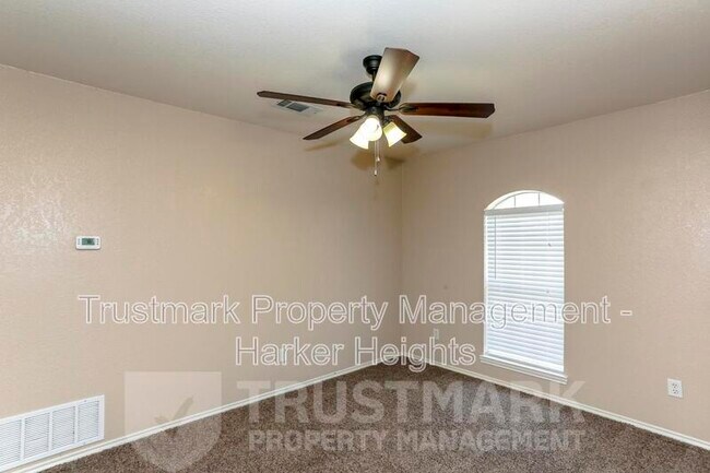 Building Photo - 5304 Vail Dr