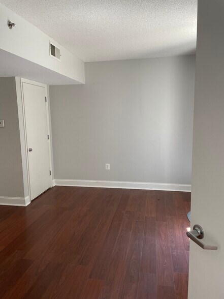 Building Photo - 1150 K St NW