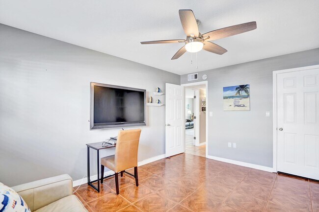 Building Photo - 5555 Gulf Blvd