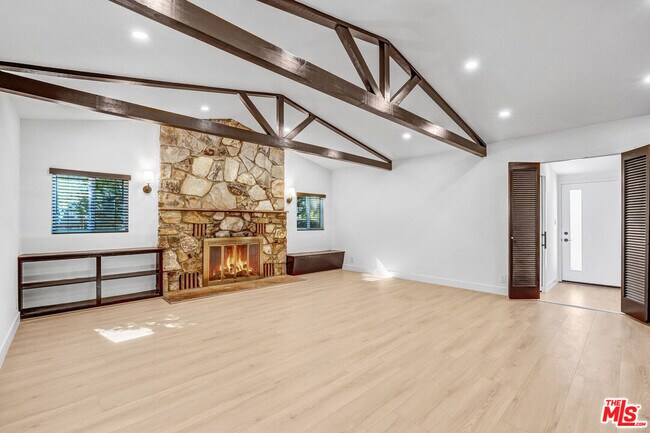 Building Photo - 9642 Tujunga Canyon Blvd