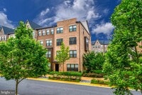 Building Photo - 20739 Heron Landing Dr