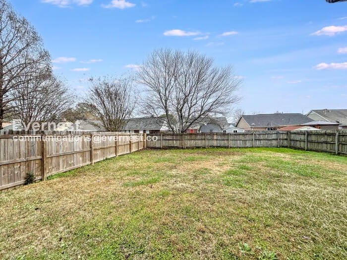 Building Photo - 7036 Foxhall Dr