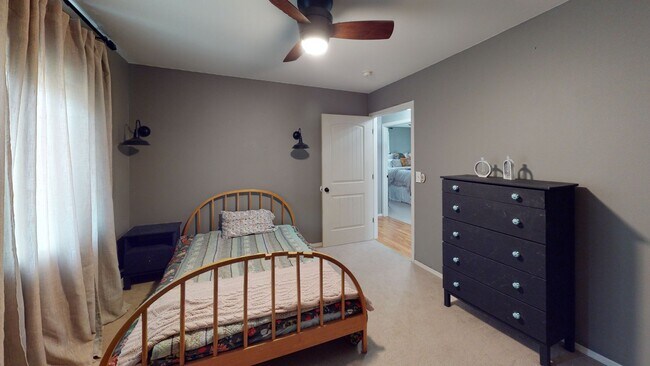 Building Photo - Modern Elegance and Comfort: Your Dream Home Awaits in North Pole | Available 12/1