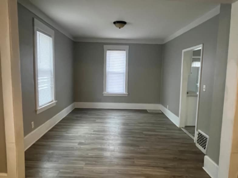 Building Photo - 1625 37th St