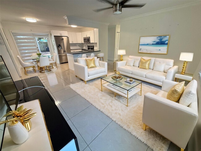 Building Photo - 2300 SW 43rd Terrace