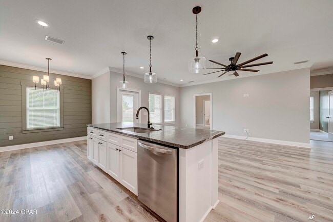 Building Photo - 4447 Huckleberry Ln