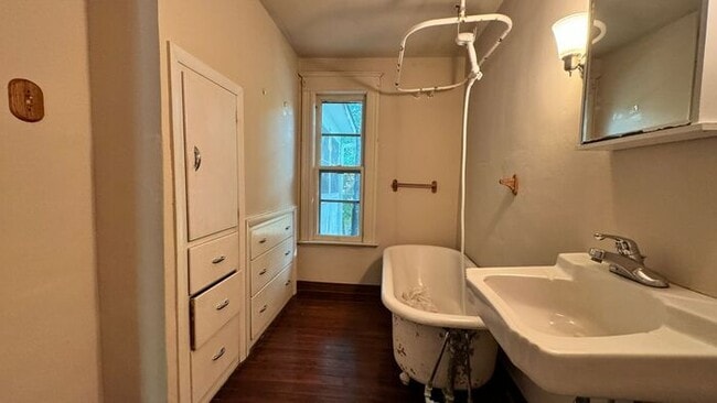 Building Photo - $2,300 | 4 Bedroom, 2 Bathroom Multi Floor...