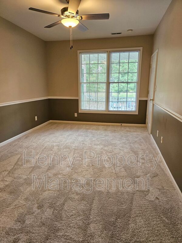 Building Photo - 3321 Kudrow Ln