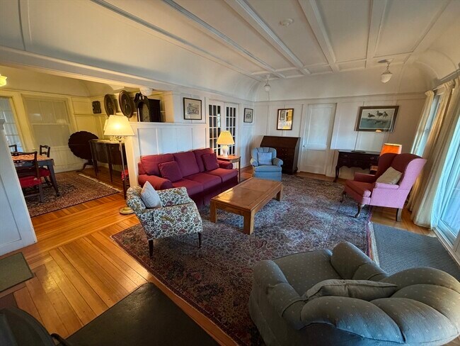 Building Photo - 630 Washington St