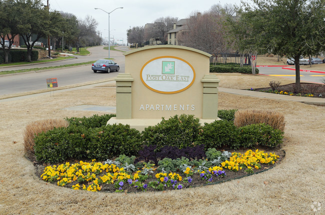 Building Photo - Post Oak East Apartments