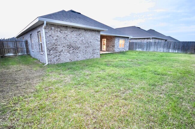 Building Photo - 4756 Rosemary St