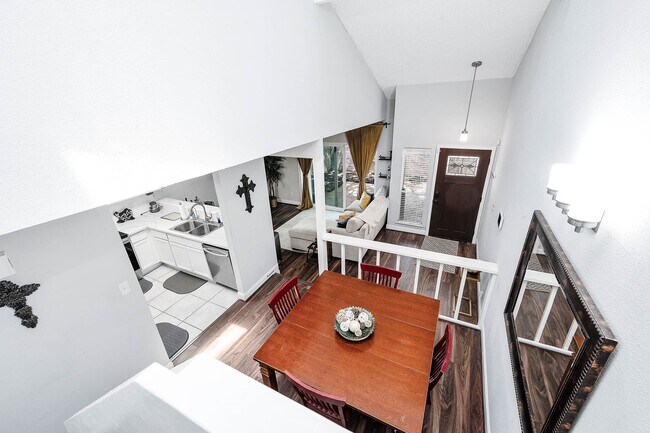 Building Photo - 12668 Newbrook Dr