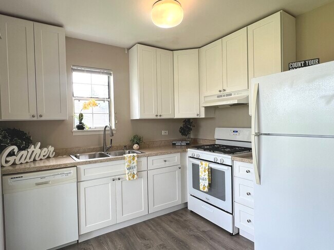 Building Photo - 36 Gant Cir