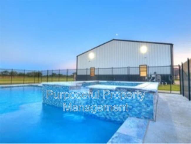 Building Photo - 115 Weaver Rd