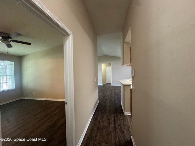 Building Photo - 7667 N Wickham Rd
