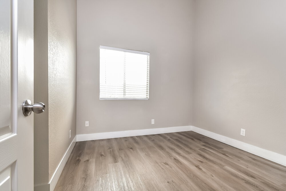 Building Photo - 5520 Red Sun Dr